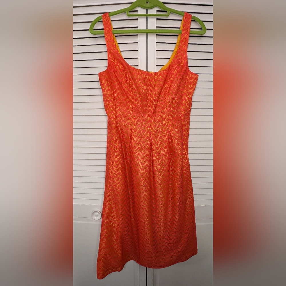 Nine West Sleeveless Knee-Length Pink and Orange Size 4